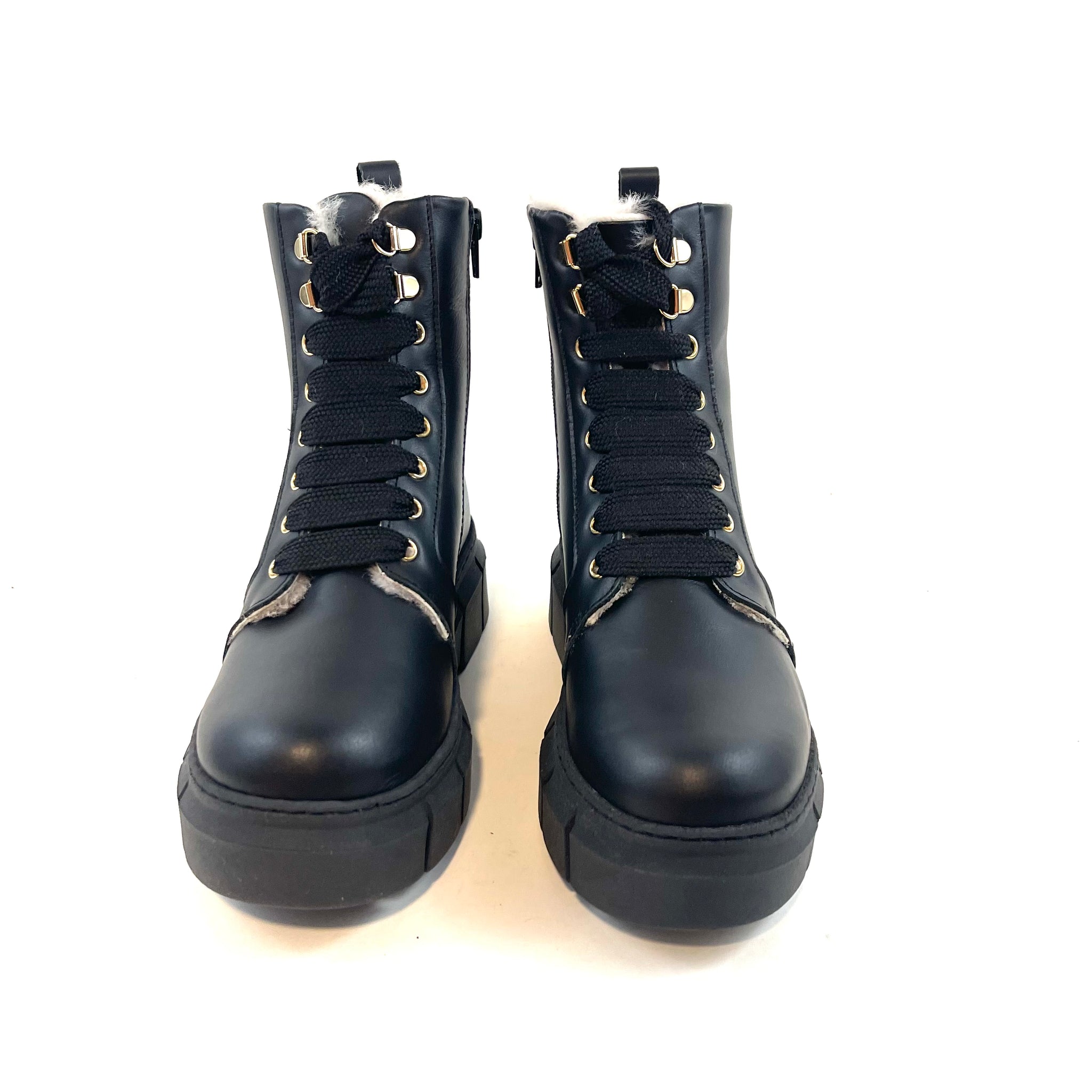 ALOHAS CAN CAN クロコ風 スムースレザーブーツ Alohas - Can Can (Black Shearling) – Pattino
